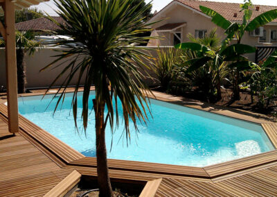 piscine design original cristal