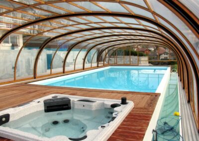 Abri-de-piscine-laguna-neo-clair