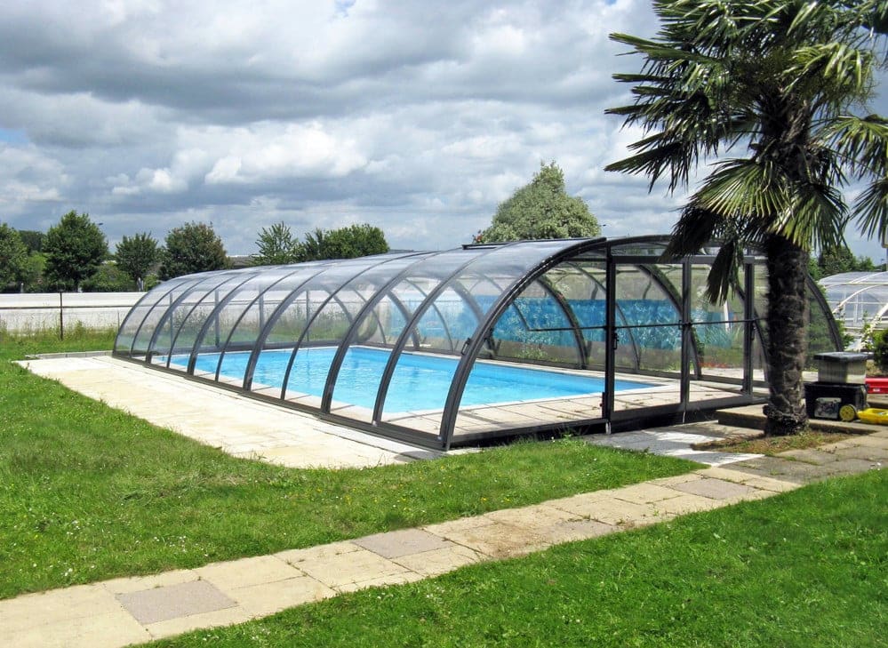 abri-de-piscine-retractable-medio abri-de-piscine-retractable-medio