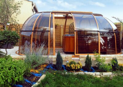 abri spa jacuzzi access