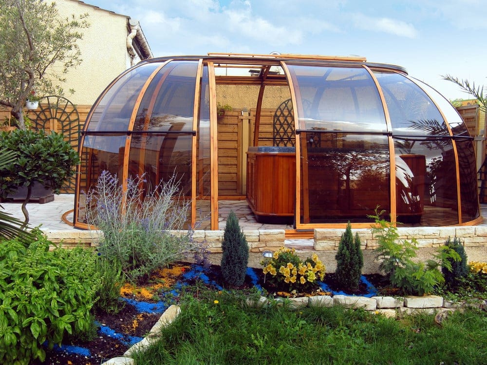 abri spa jacuzzi access