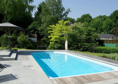 piscine design fond incliné agate